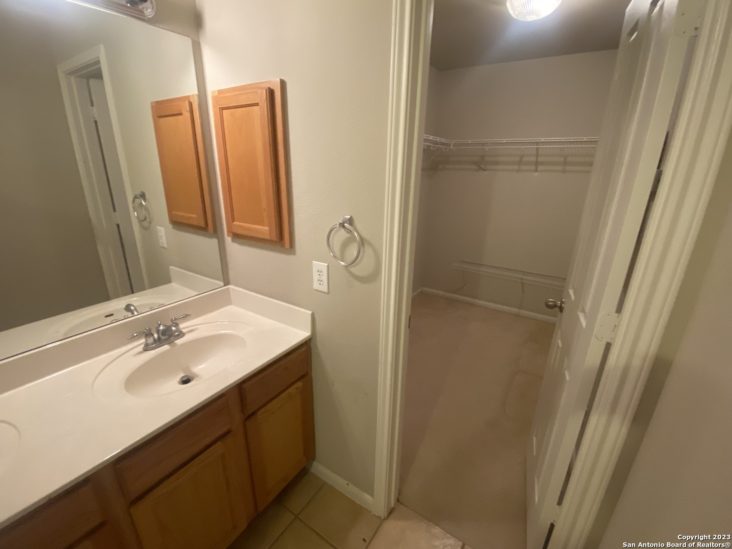 1006 Magnolia Summit San Antonio TX 78251