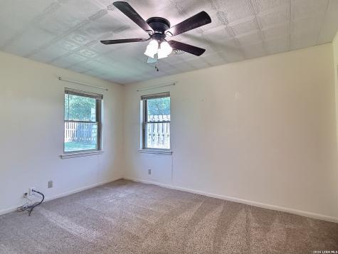 1117 Lake Drive Kerrville TX 78028