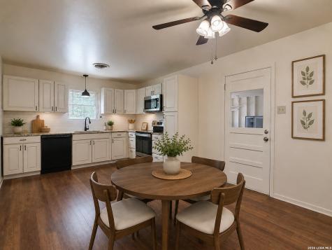 1117 Lake Drive Kerrville TX 78028