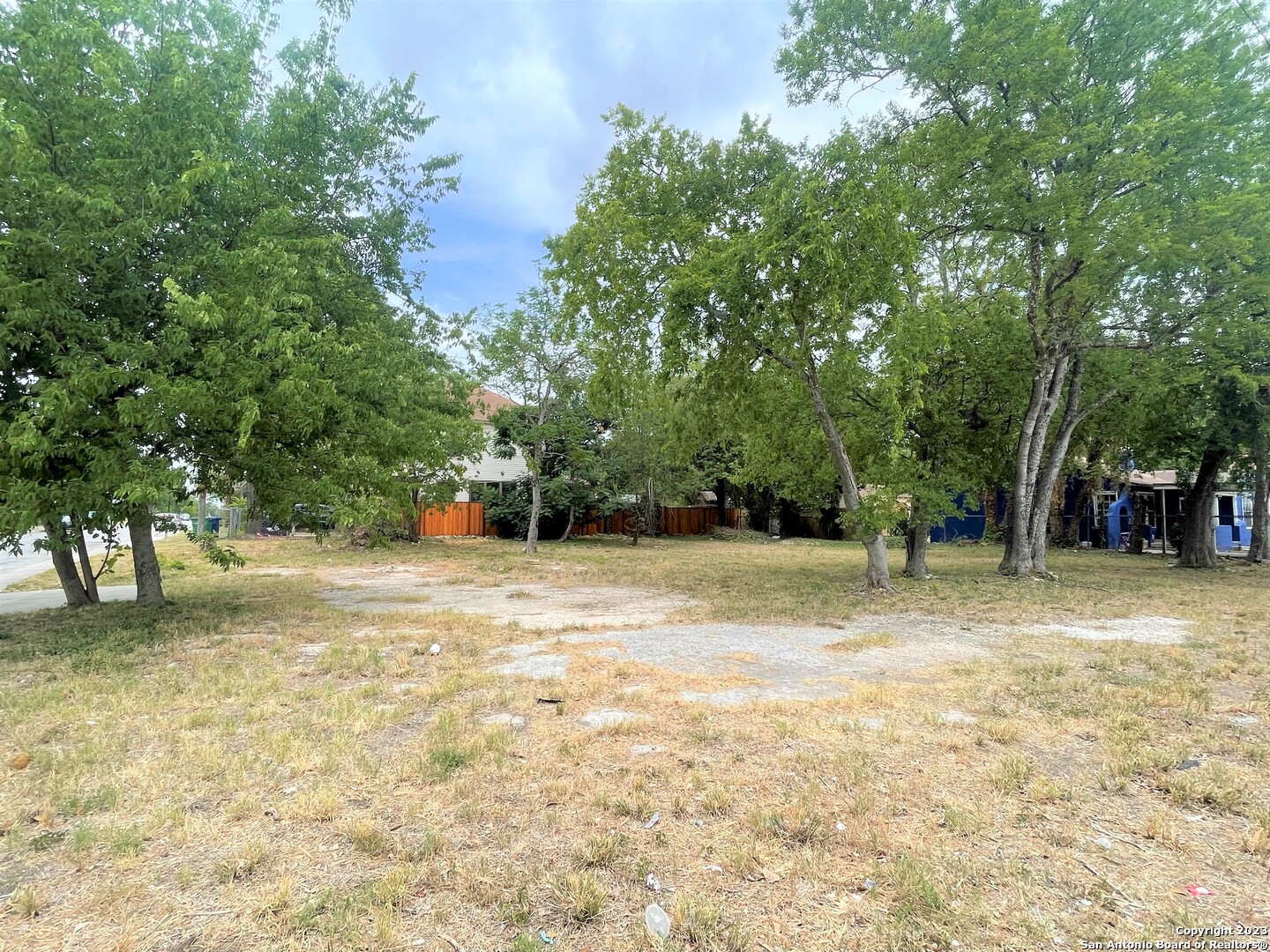 902 S Mittman Street San Antonio TX 78210