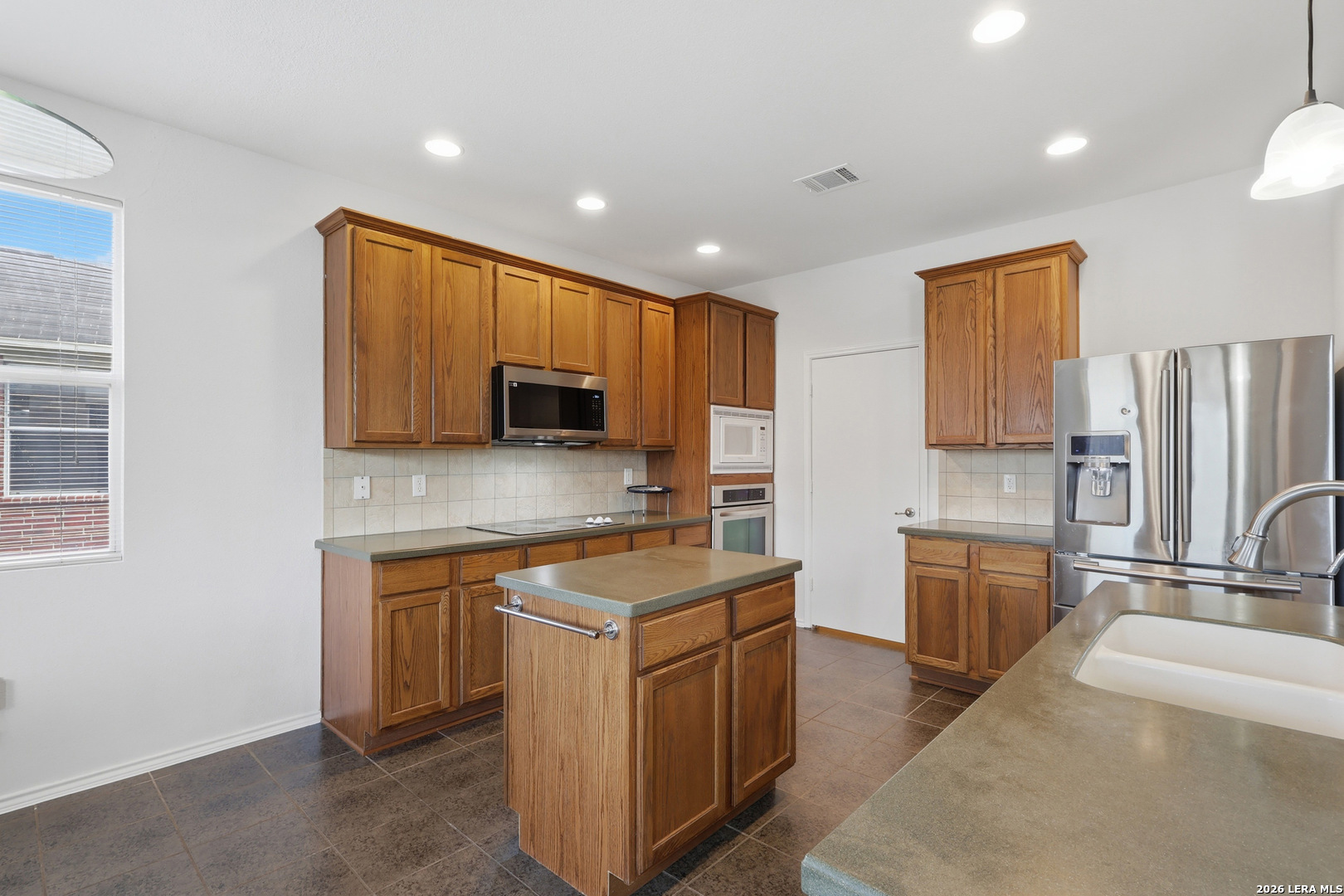12602 Course View Drive San Antonio TX 78221