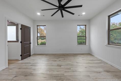 10024 Lancaster Iola TX 77861