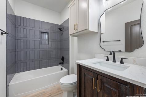 10024 Lancaster Iola TX 77861