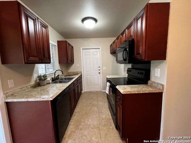 11619 Honey Grove Street Live Oak TX 78233