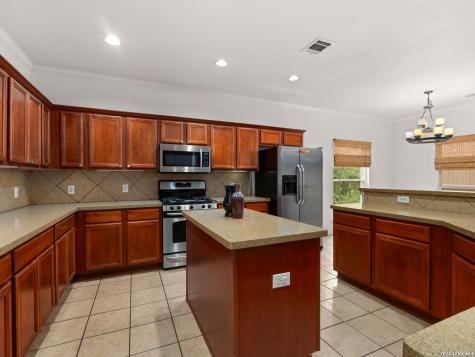 703 Stable Glen Drive San Antonio TX 78245