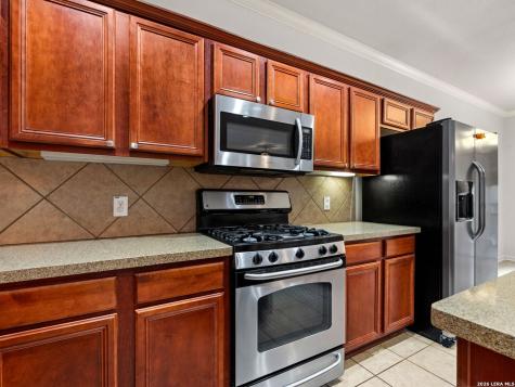 703 Stable Glen Drive San Antonio TX 78245