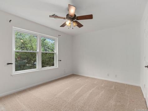 703 Stable Glen Drive San Antonio TX 78245