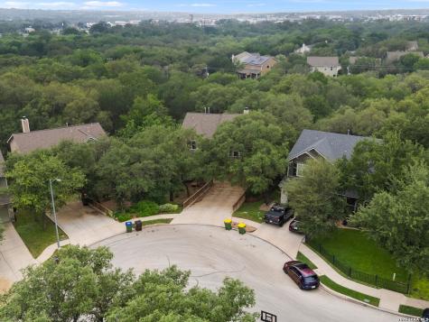 703 Stable Glen Drive San Antonio TX 78245