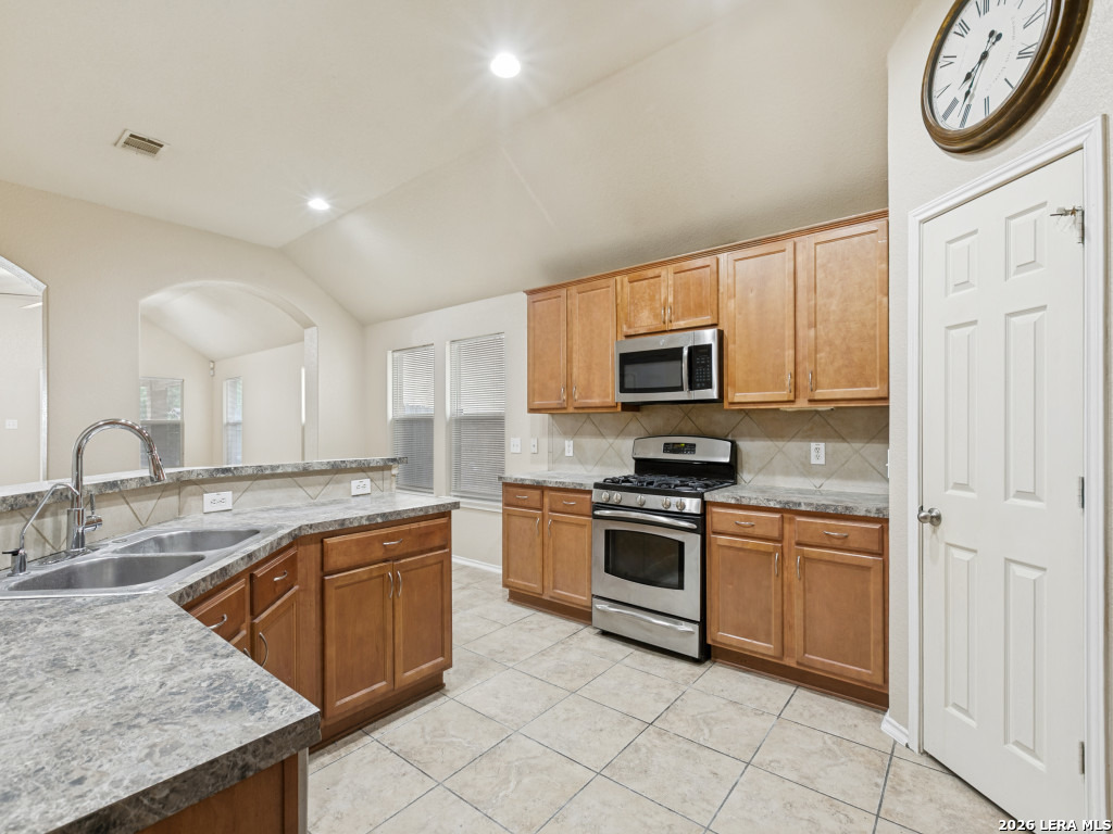 9614 Ed Wiseman Trail San Antonio TX 78251