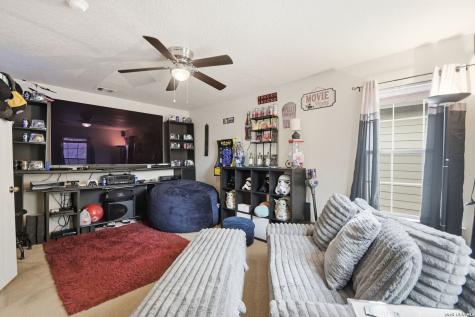 87 Booker Palm San Antonio TX 78239