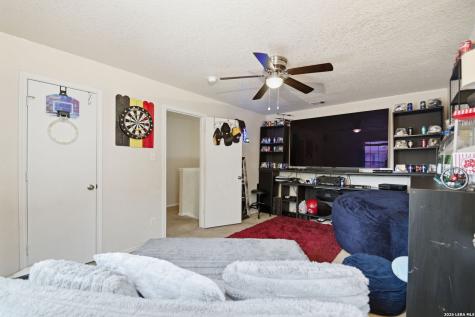 87 Booker Palm San Antonio TX 78239