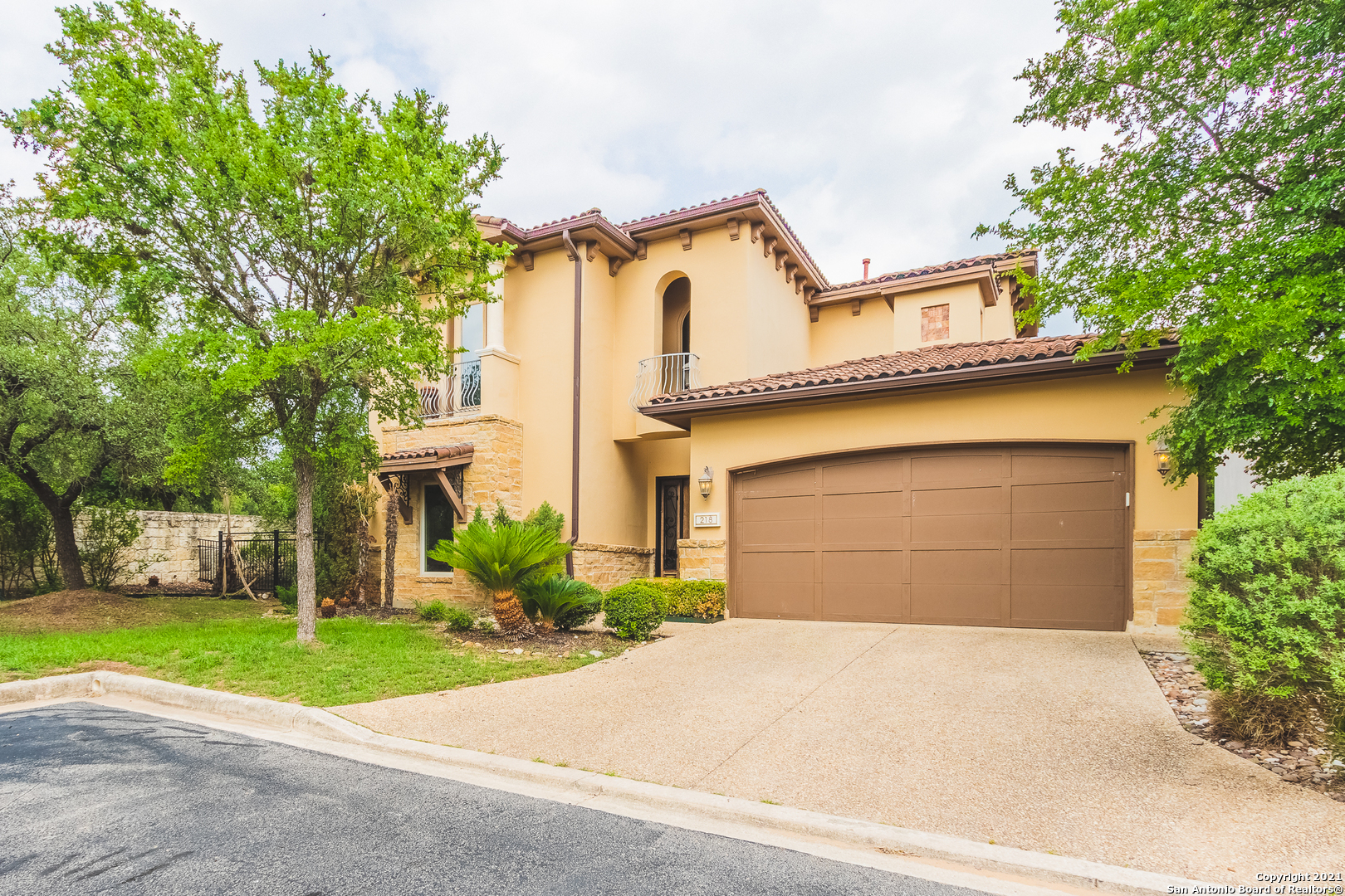 218 Alicante Road San Antonio TX 78257