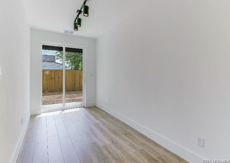 606 S Hackberry San Antonio TX 78203