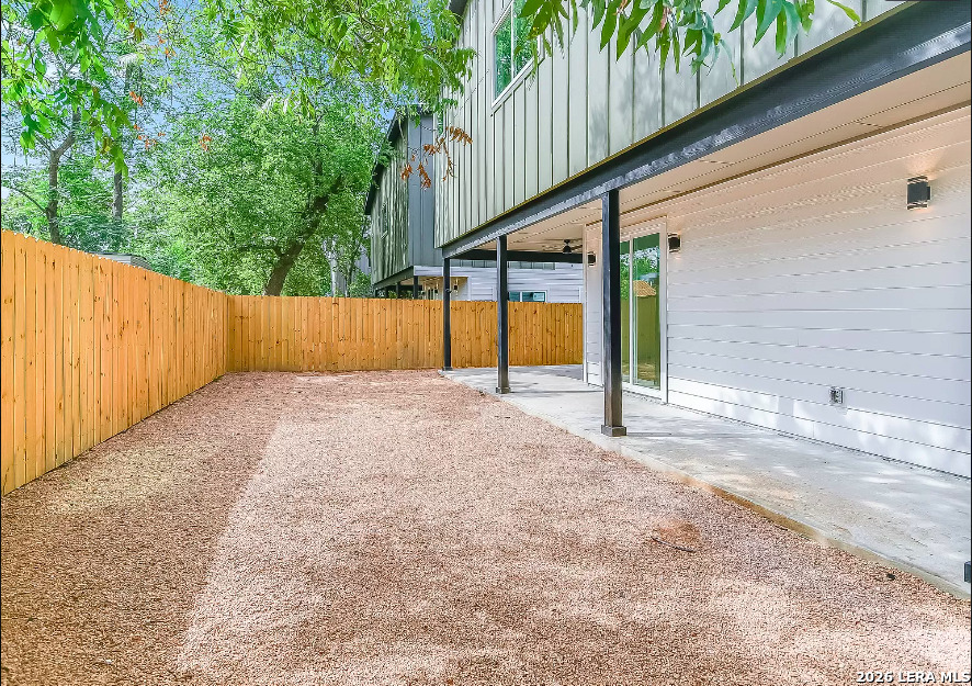 606 S Hackberry San Antonio TX 78203