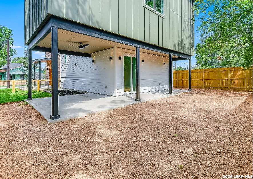 606 S Hackberry San Antonio TX 78203
