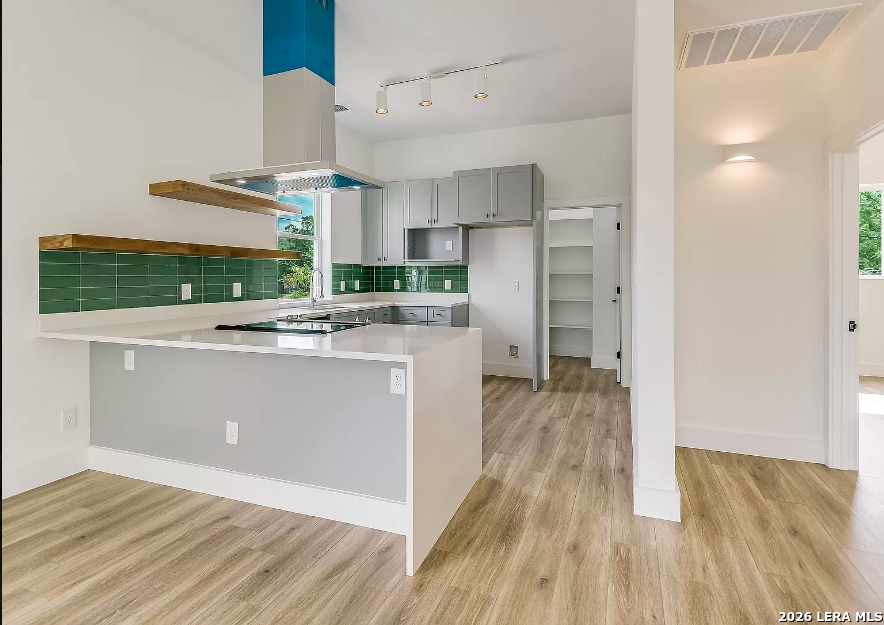606 S Hackberry San Antonio TX 78203