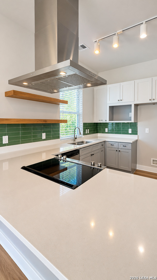 606 S Hackberry San Antonio TX 78203
