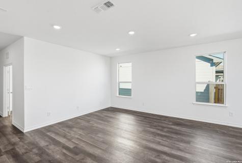 176 Thorny Grove San Antonio TX 78253
