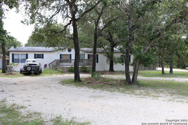 122 Encino Torcido Adkins TX 78101