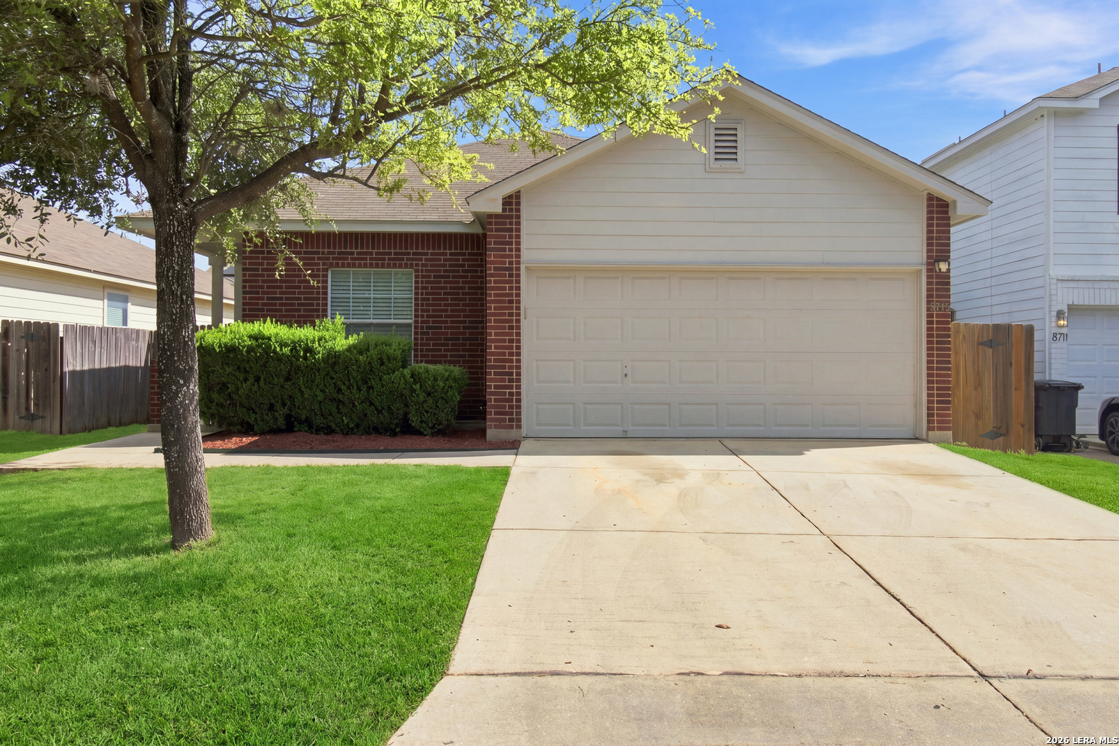 8715 Laguna Rio San Antonio TX 78251