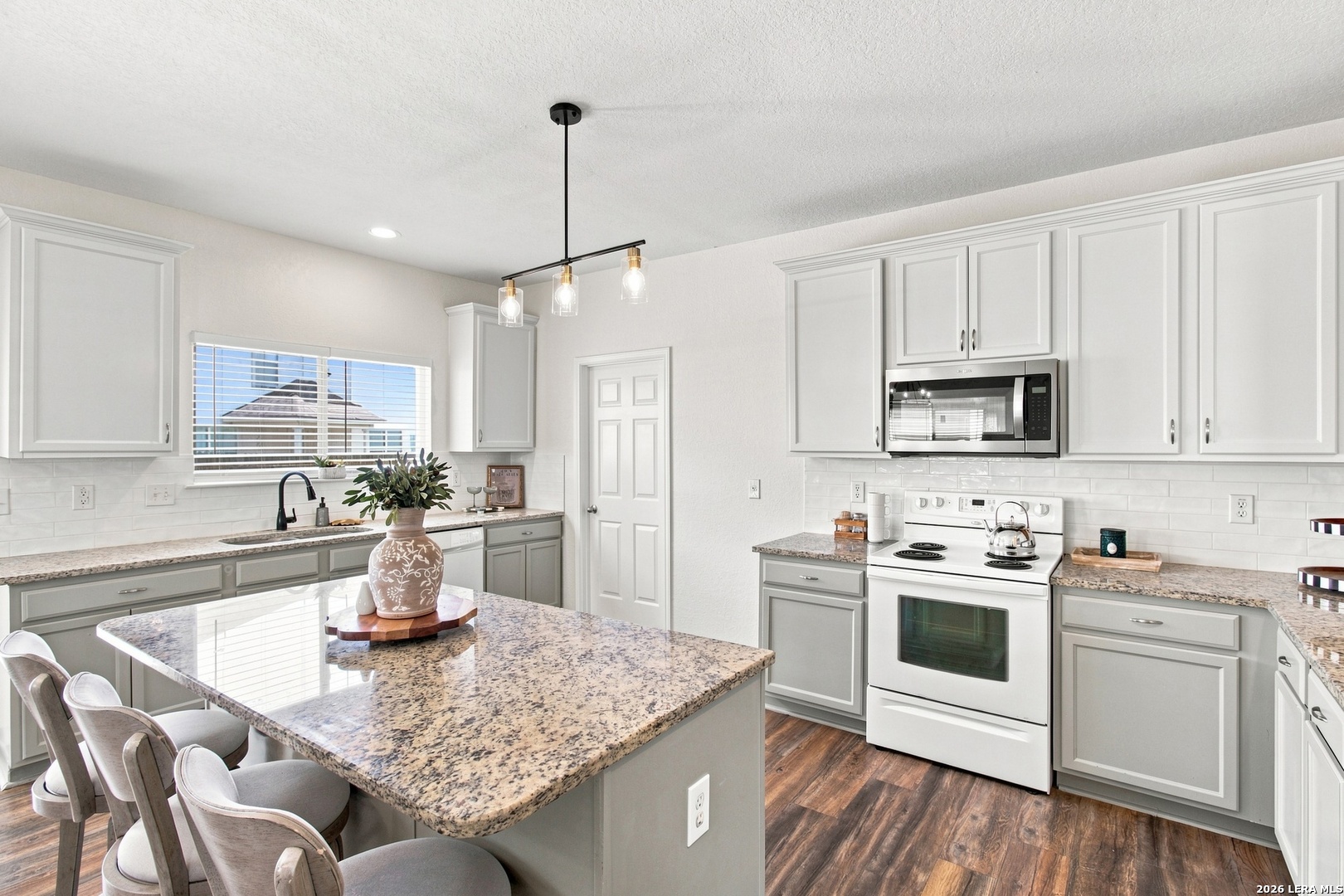 8715 Laguna Rio San Antonio TX 78251