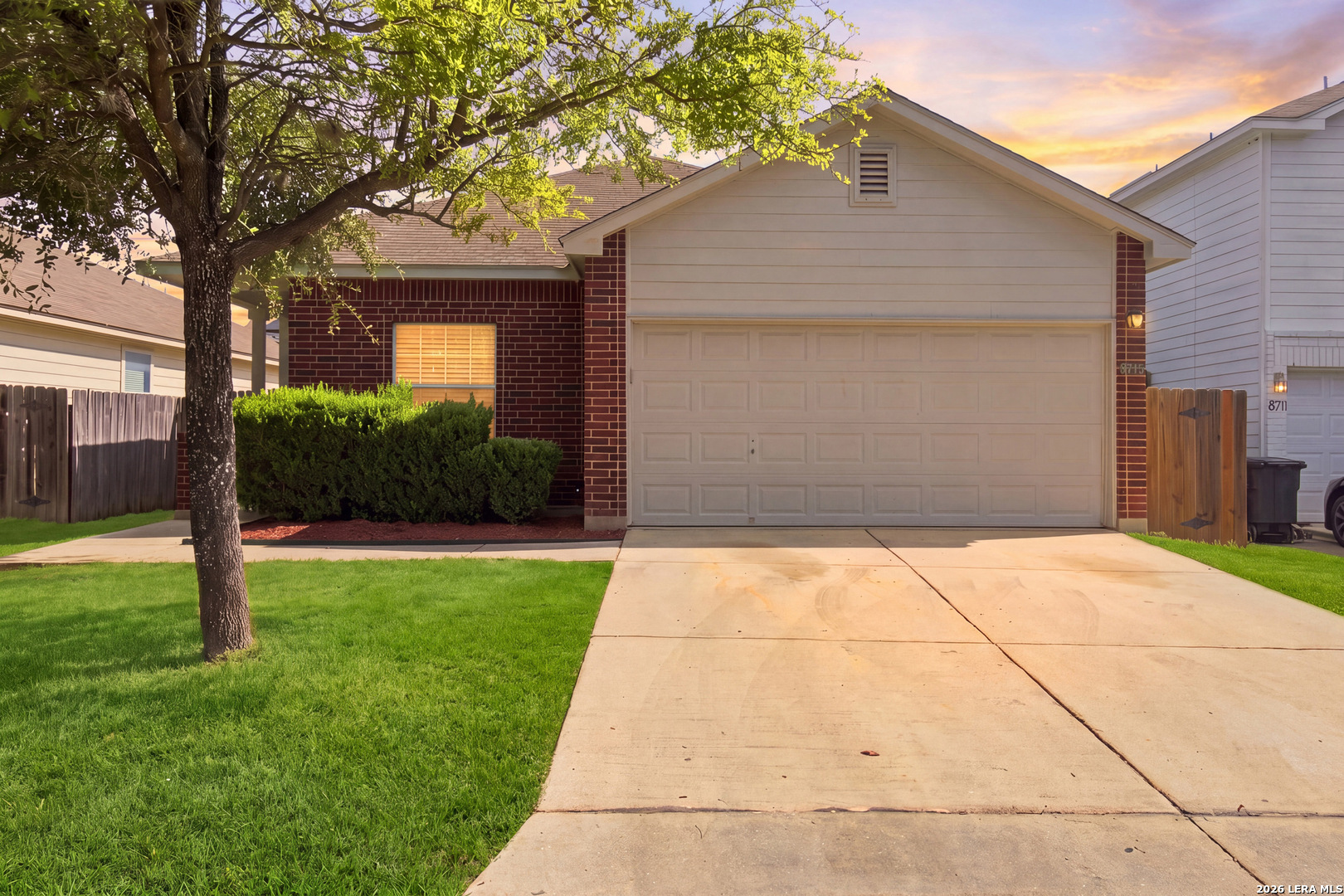 8715 Laguna Rio San Antonio TX 78251