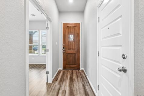 4927 Ranahan Pass St.hedwig TX 78152
