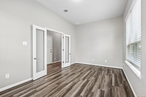 4927 Ranahan Pass St.hedwig TX 78152