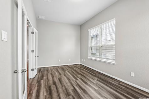 4927 Ranahan Pass St.hedwig TX 78152