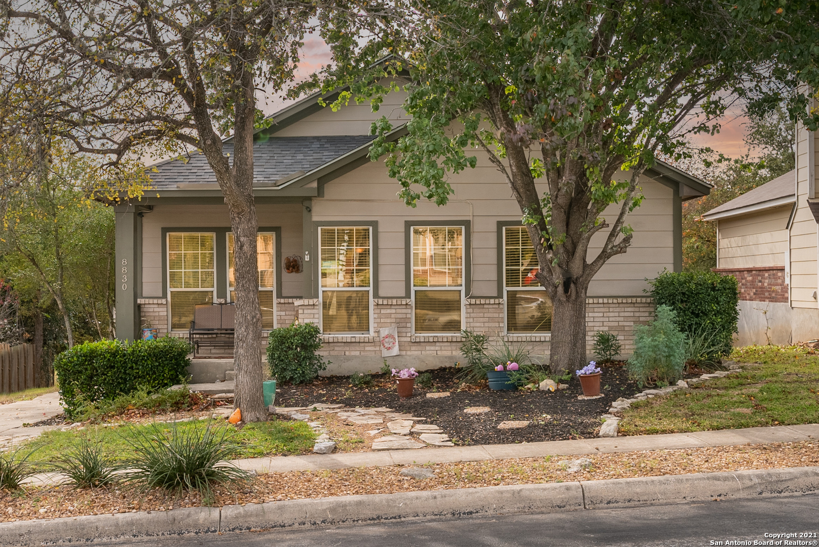 8830 Fernbrook San Antonio TX 78250