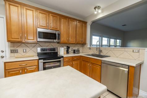 2243 Sunderidge San Antonio TX 78260