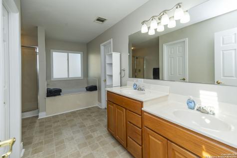 2243 Sunderidge San Antonio TX 78260