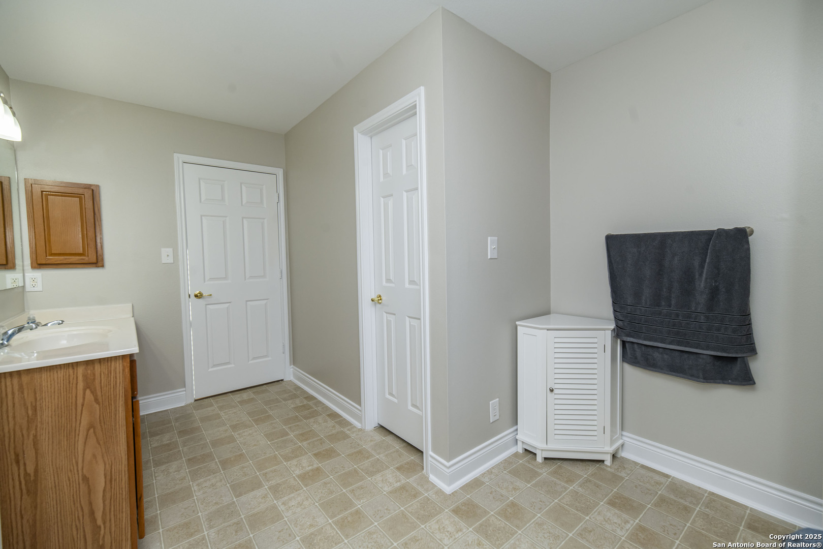 2243 Sunderidge San Antonio TX 78260