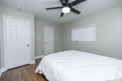 2243 Sunderidge San Antonio TX 78260