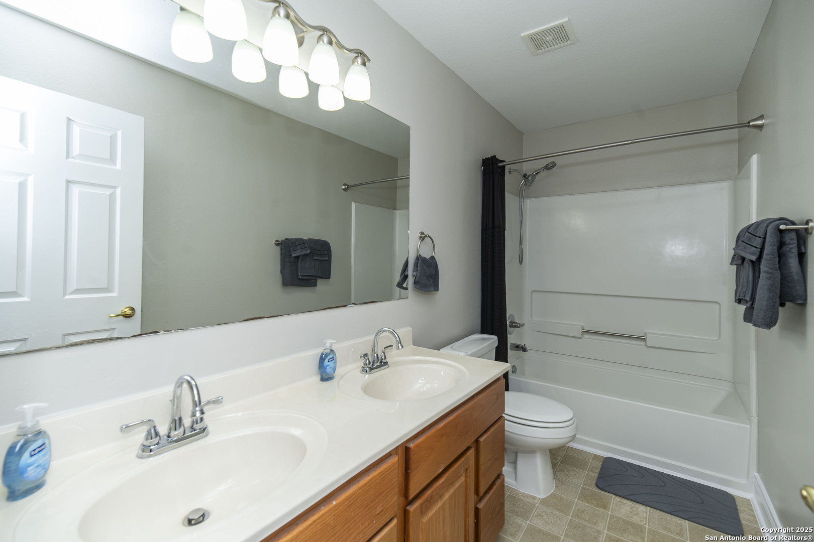 2243 Sunderidge San Antonio TX 78260