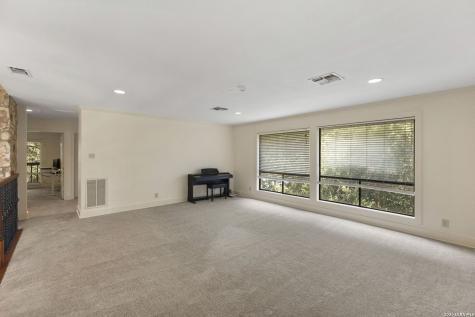415 Woodway Forest Drive San Antonio TX 78216