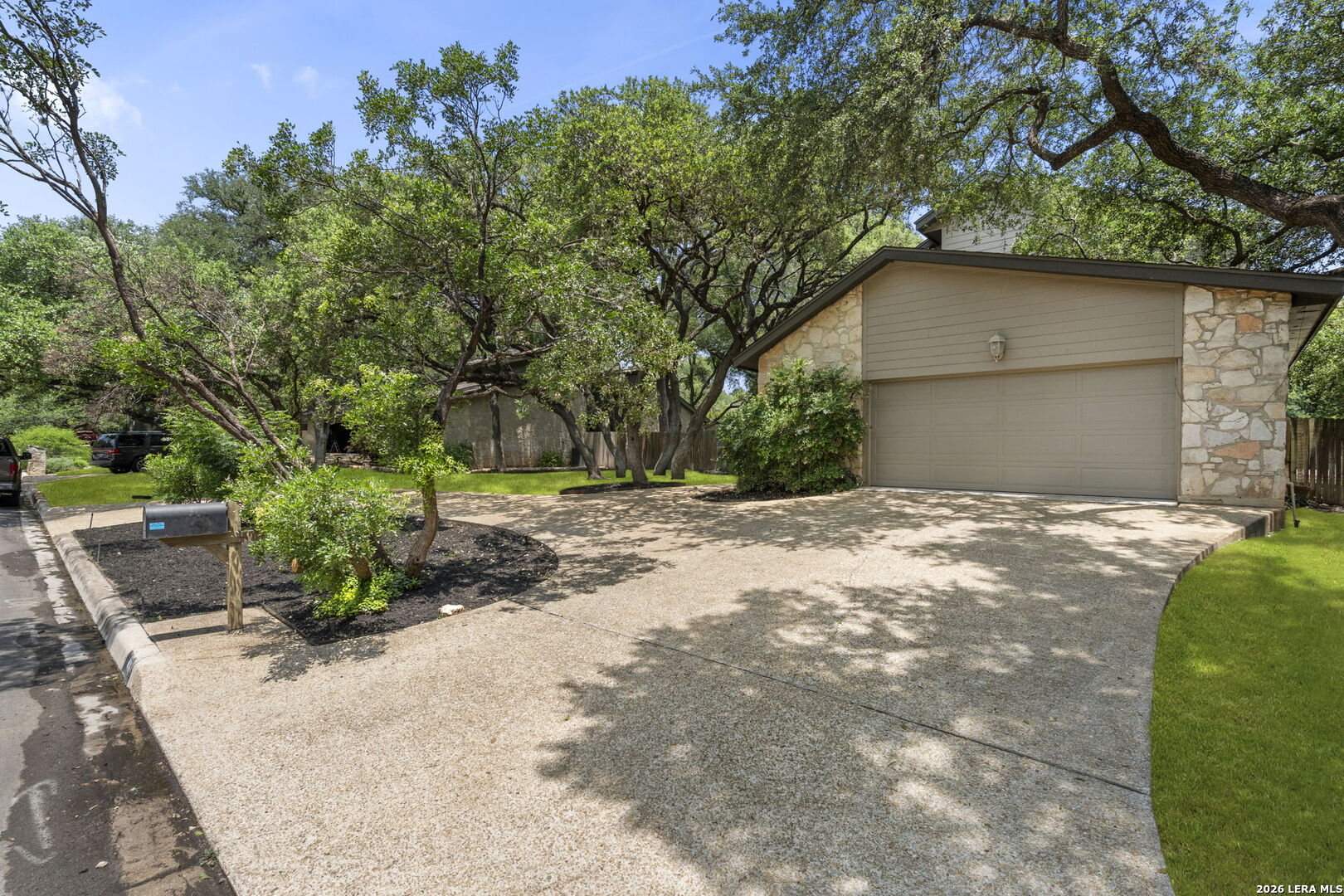 415 Woodway Forest Drive San Antonio TX 78216