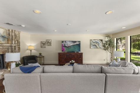 415 Woodway Forest Drive San Antonio TX 78216