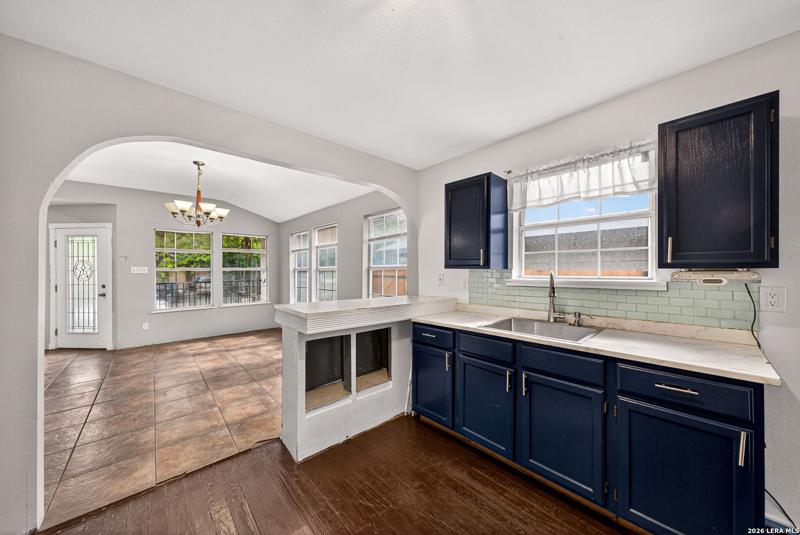 1354 Fenfield Avenue San Antonio TX 78211
