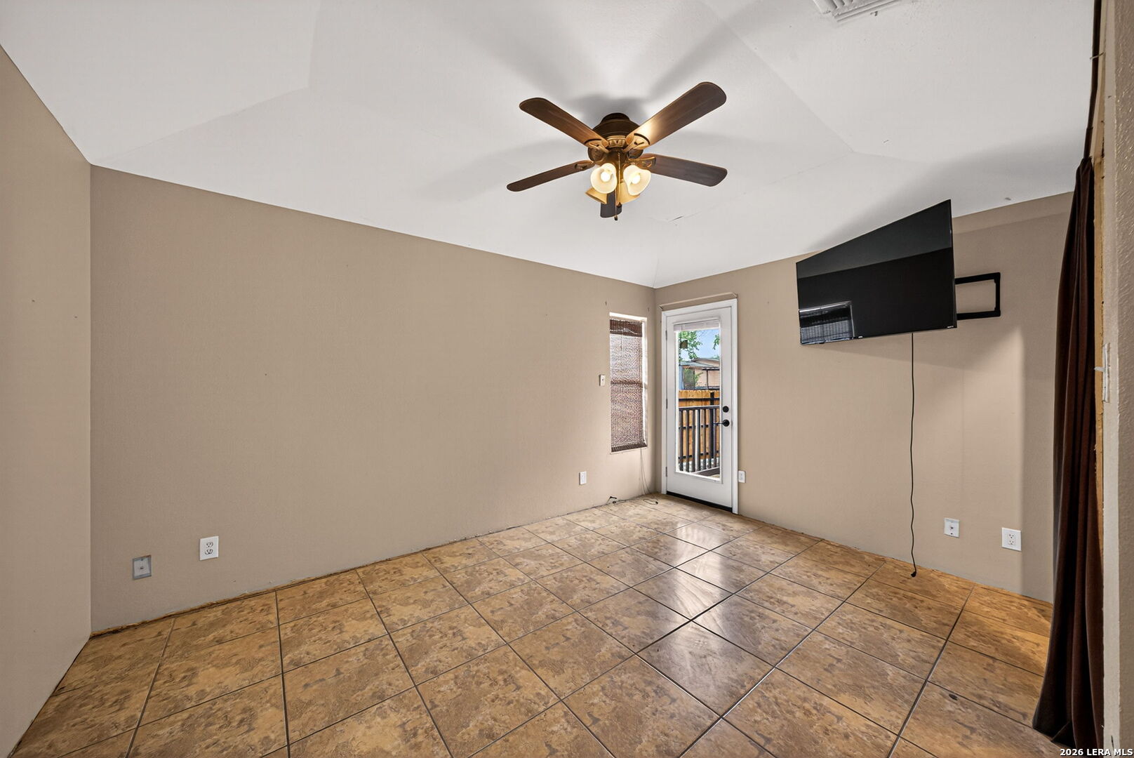 1354 Fenfield Avenue San Antonio TX 78211