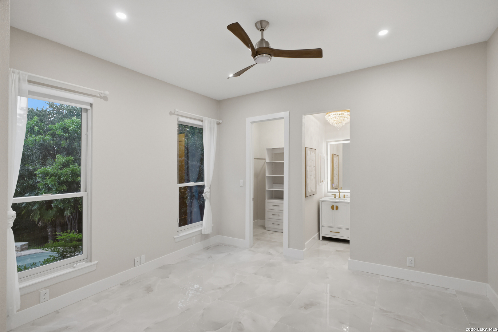 1942 Far Niente San Antonio TX 78258
