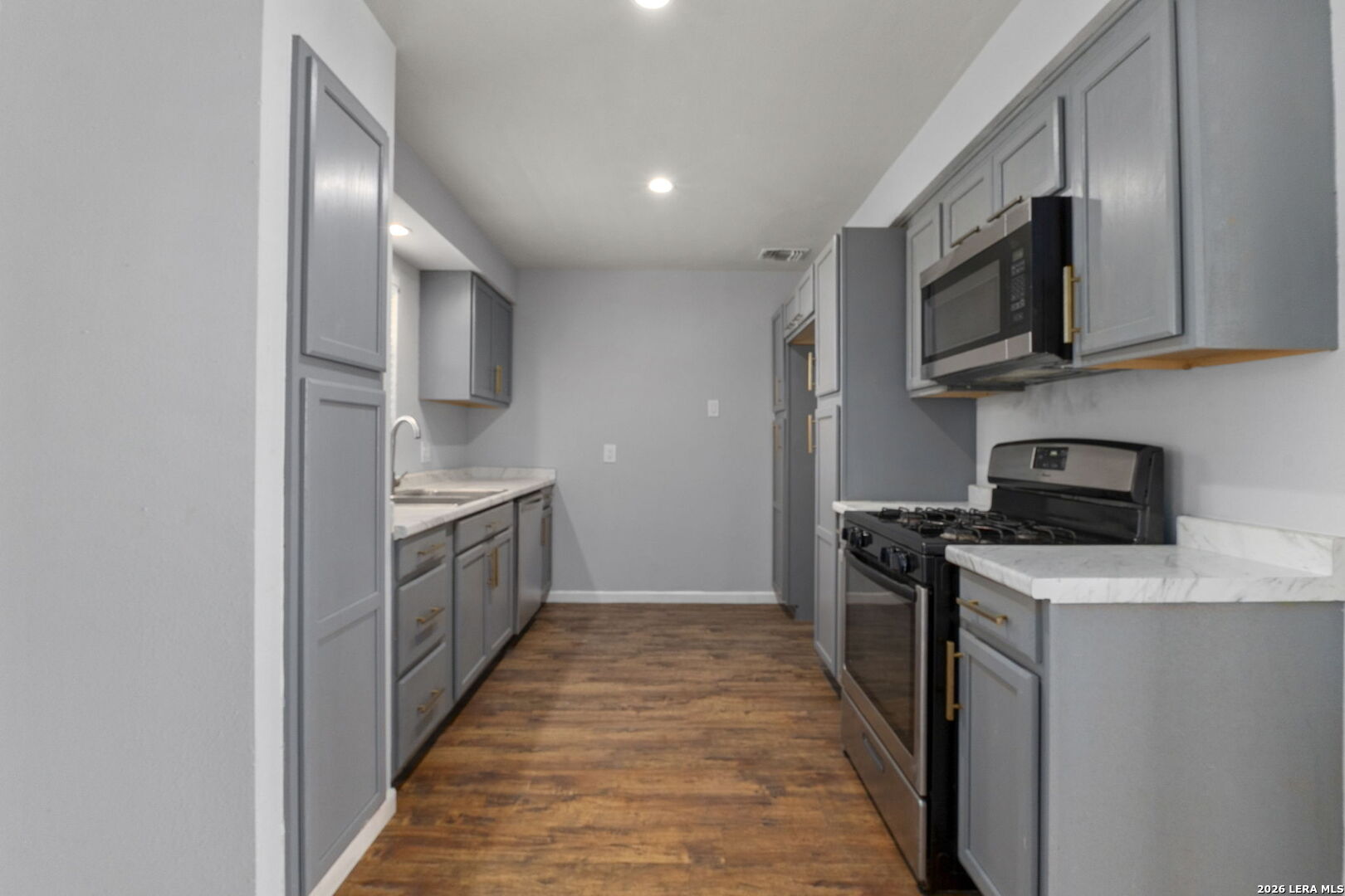 247 Creath Place San Antonio TX 78221