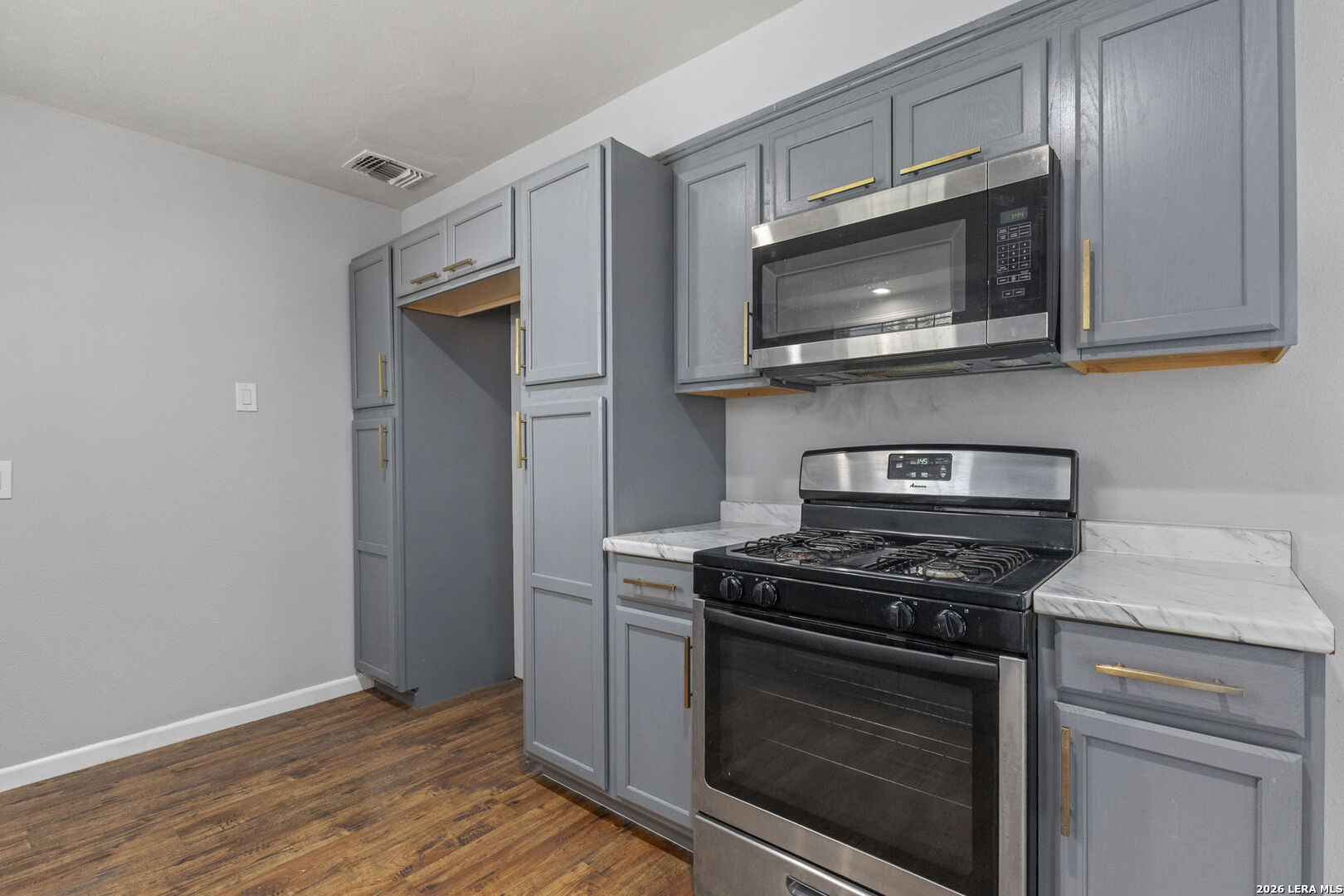 247 Creath Place San Antonio TX 78221