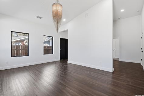 608 Labor San Antonio TX 78210