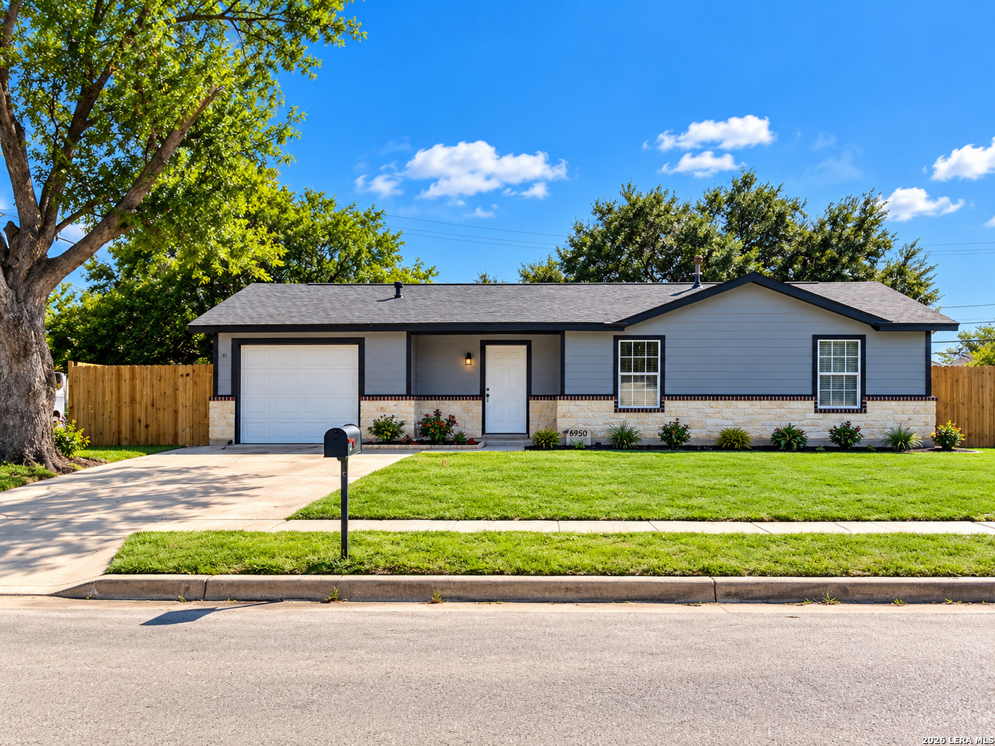 6930 Apple Valley San Antonio TX 78242