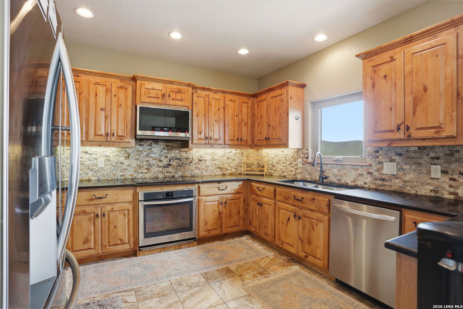 232 Doe Run Pipe Creek TX 78063