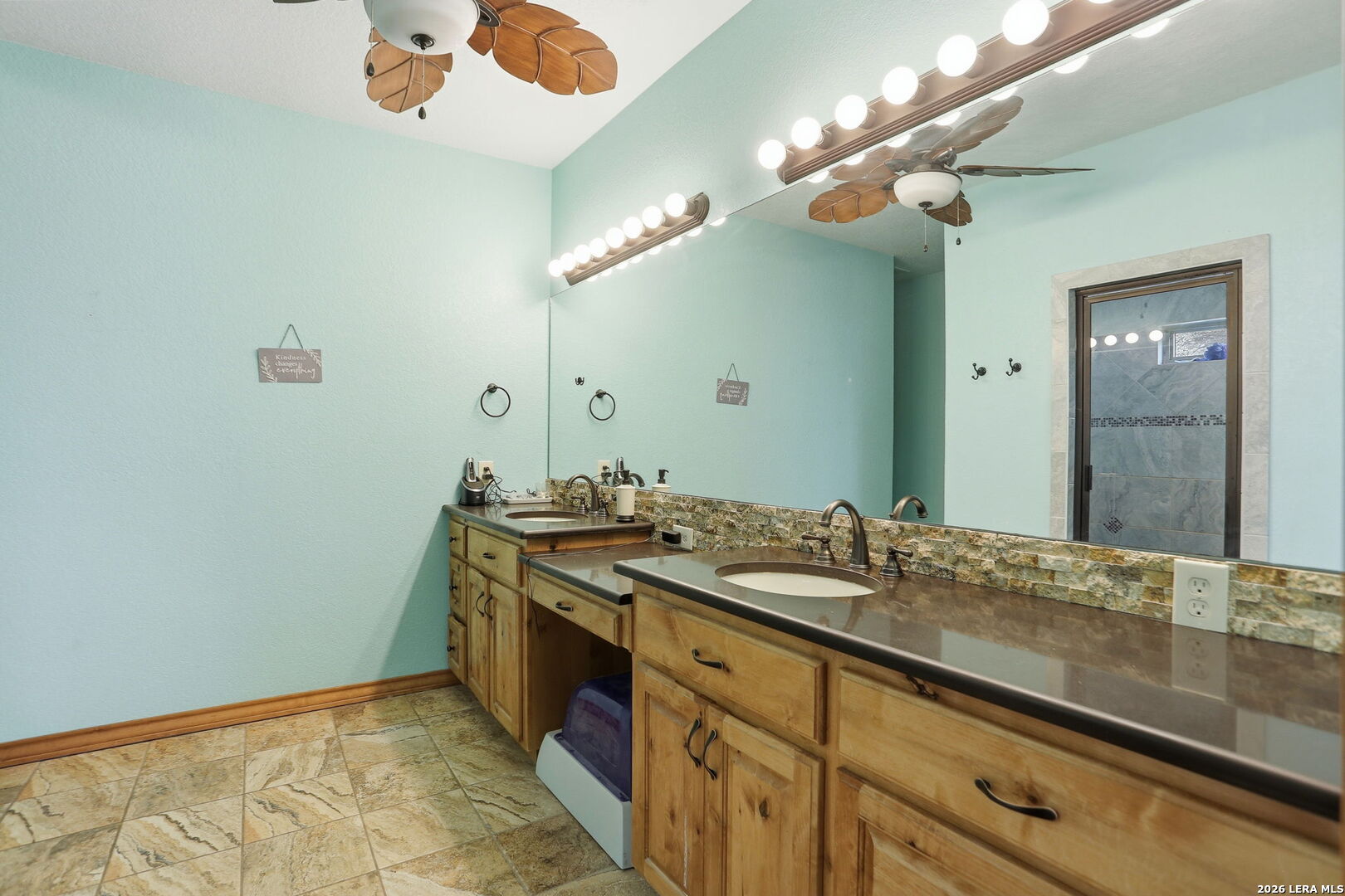 232 Doe Run Pipe Creek TX 78063