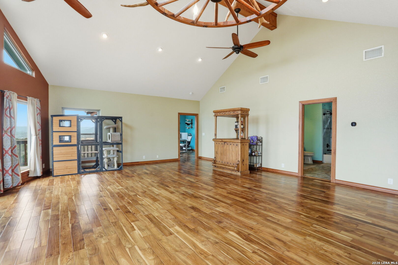232 Doe Run Pipe Creek TX 78063