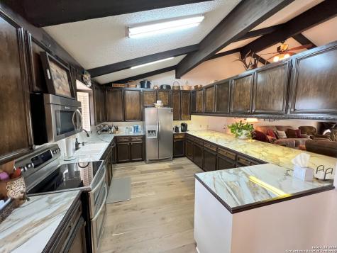 1543 Cr 215 Bertram TX 78605