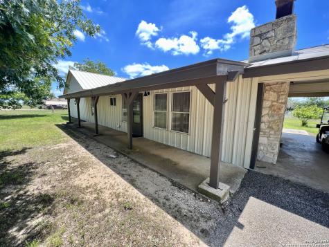1543 Cr 215 Bertram TX 78605
